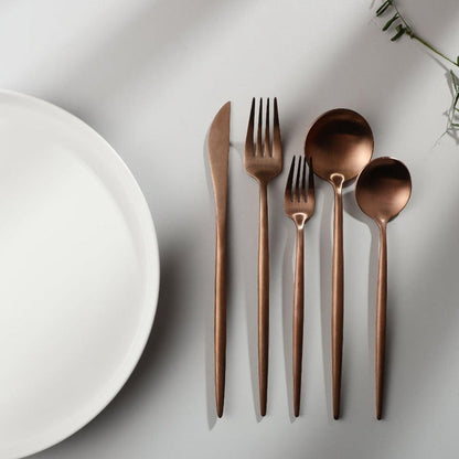 Stainless Steel Cutlery Set – Simple Elegance in Minimalist Style