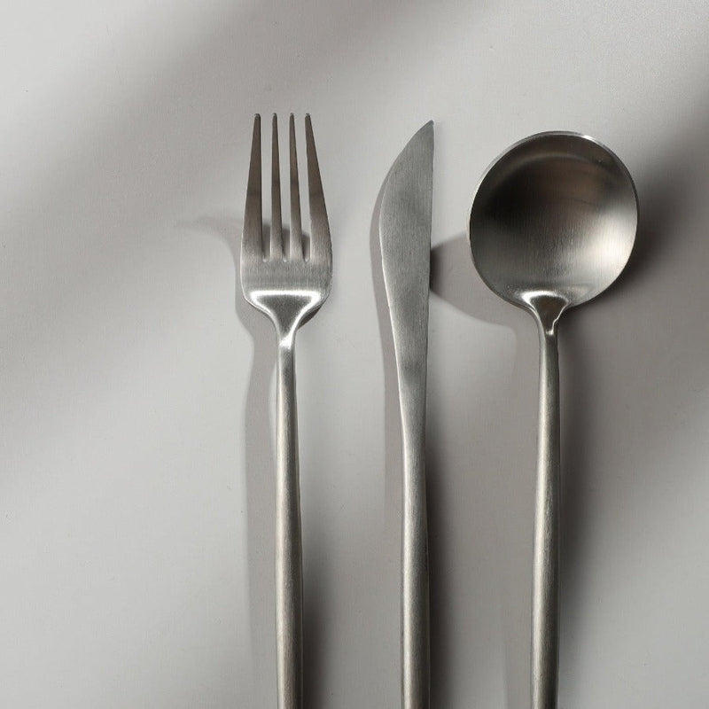 Stainless Steel Cutlery Set – Simple Elegance in Minimalist Style