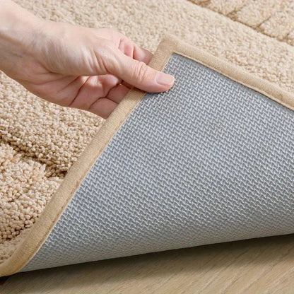 Chic Striped Bath Mat for Ultimate Comfort