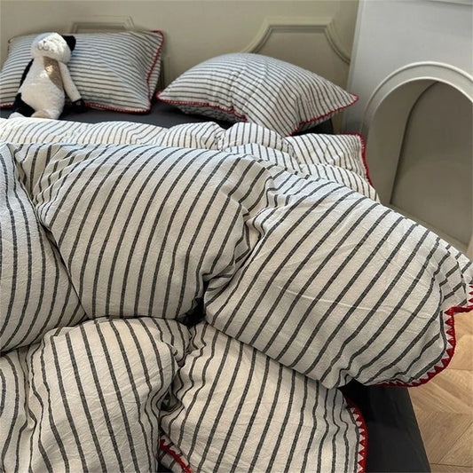 100% Polyester Duvet Cover Set – Soft and Breathable Minimalist Design