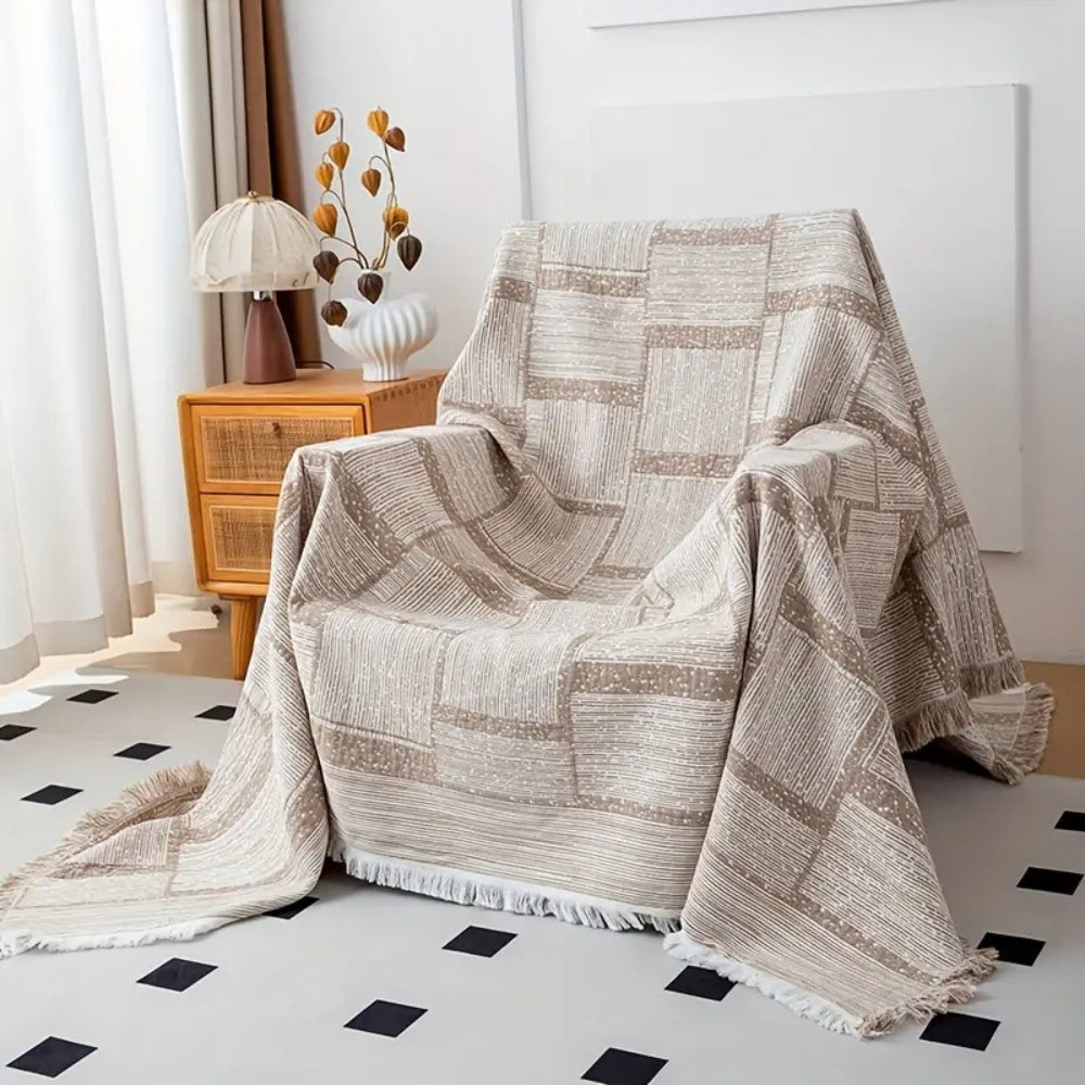 Chic Geometric Cotton Throw Blanket for All Seasons