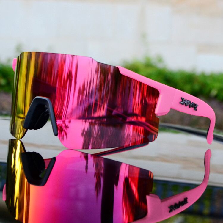 Aerodynamic Cycling Sunglasses with UV Protection and Interchangeable Frame