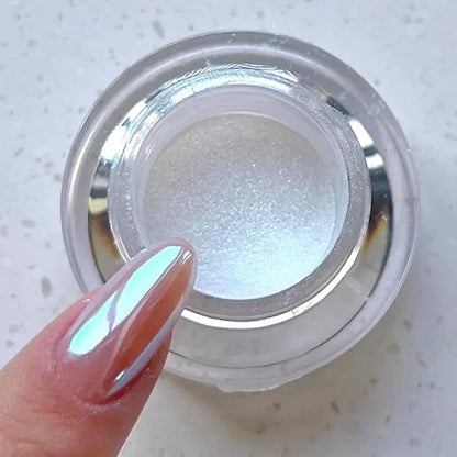 Mirror Effect for a Professional Look Anytime, Anywhere