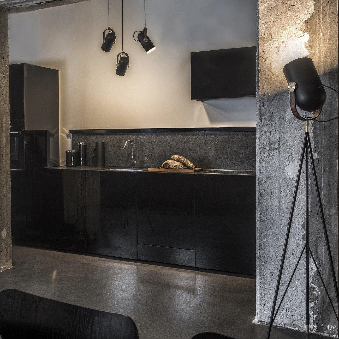 Cannon-Style Pendant Light in Metal and Iron – Classic Design
