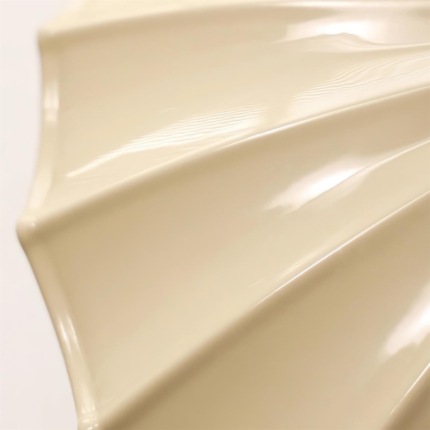 Modern Ceiling Lights with Scalloped Design for Elegant Interiors