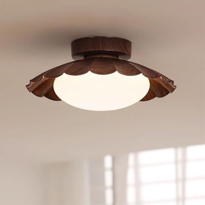 Modern Ceiling Lights with Scalloped Design for Elegant Interiors