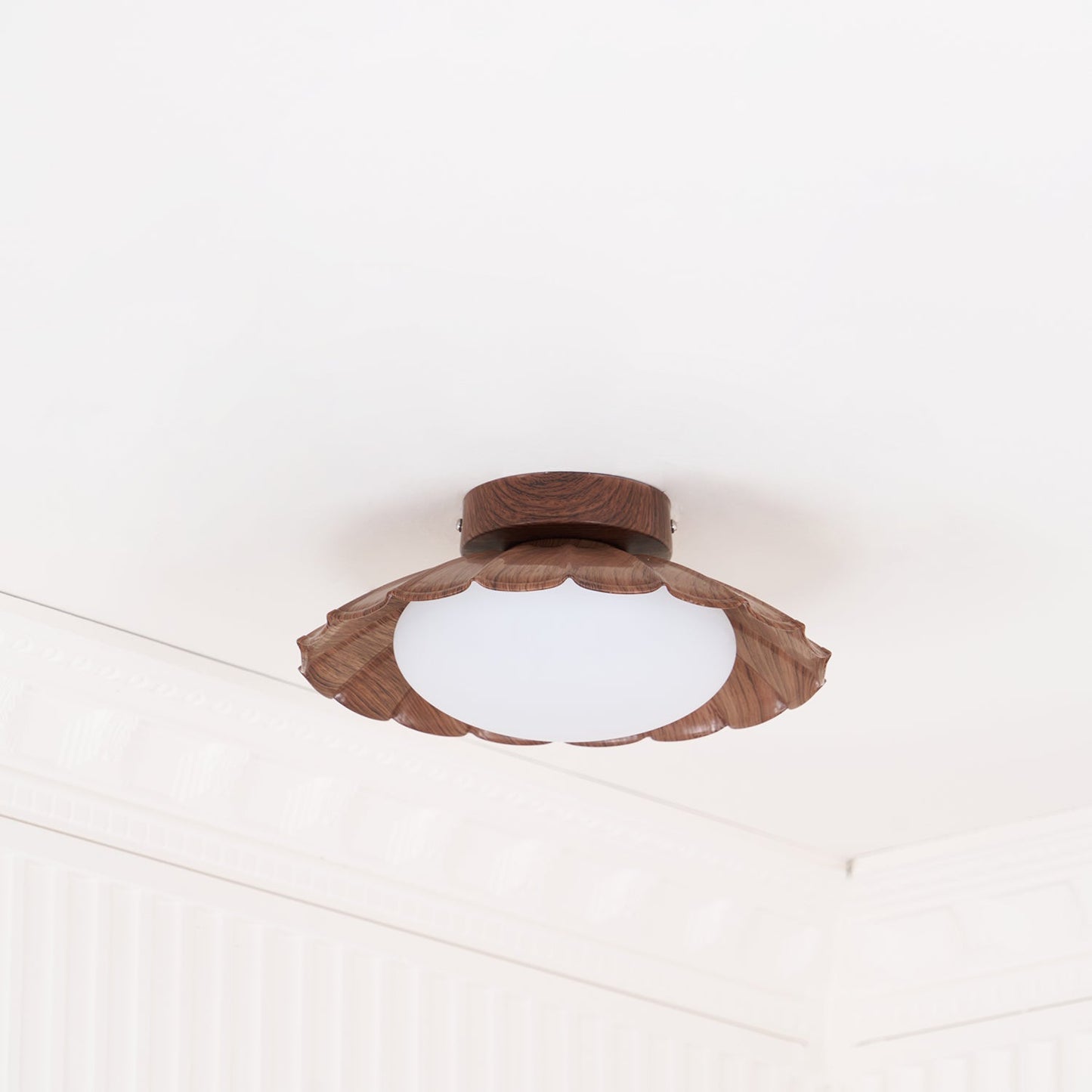 Modern Ceiling Lights with Scalloped Design for Elegant Interiors