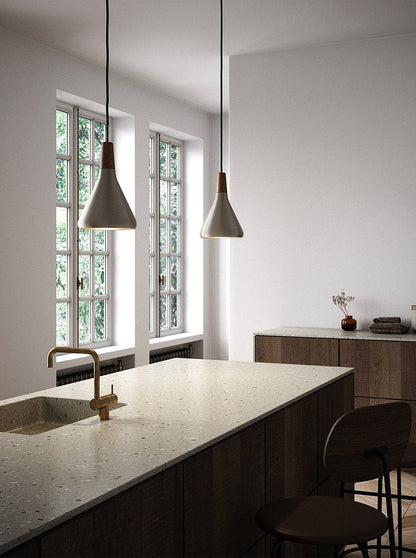 Sleek Ceiling Lamp - Modern Pendant Light for Home Decor