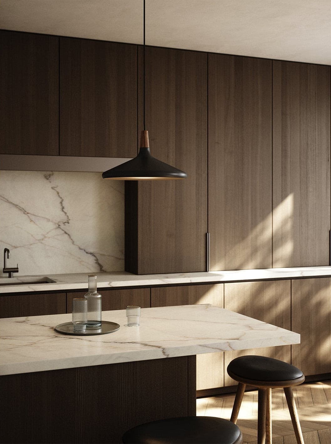 Sleek Ceiling Lamp - Modern Pendant Light for Home Decor