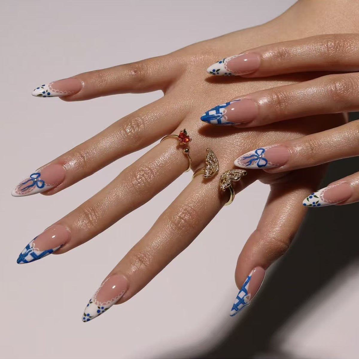 Elegant Stiletto Nail Art Tips for Creative Designs