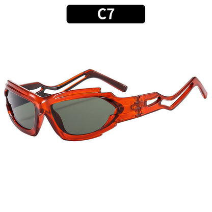 Active Lifestyle Sunglasses with Sporty Shield Design