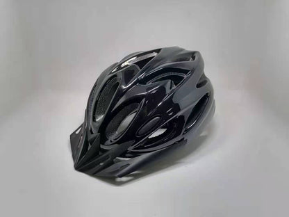Aerodynamic Cycling Helmet for Enhanced Performance