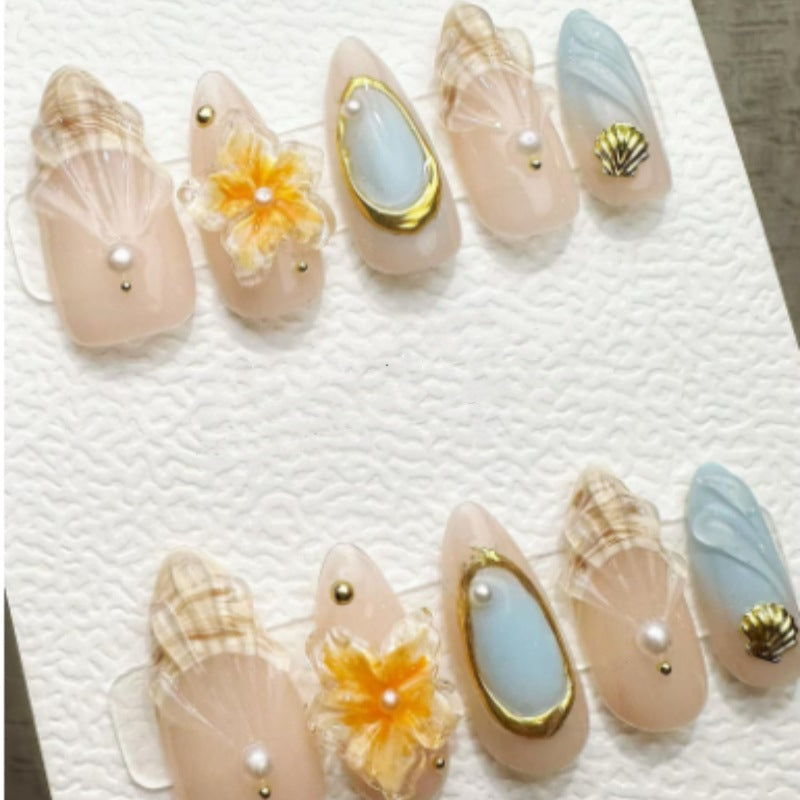 Seashell-Inspired Press-On Nail Set