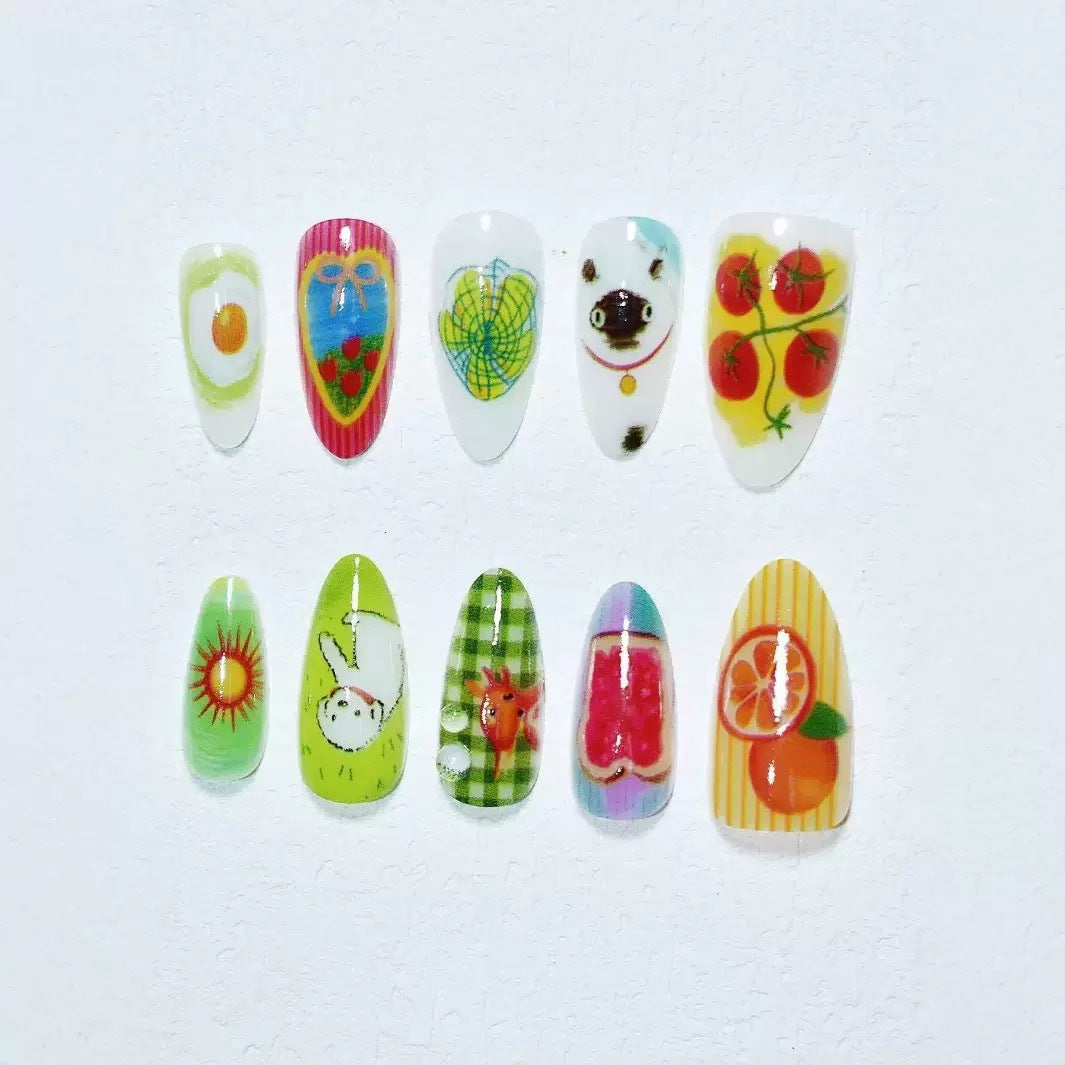 Themed Nail Art Kit with Creative Designs