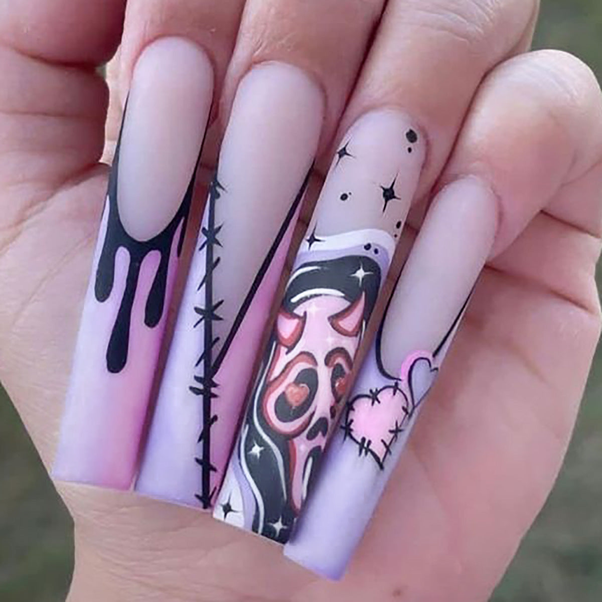 Creative Graphic Pattern Press-On Stiletto Nail Set