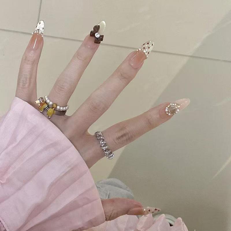 Floral Embellished Press-On Stiletto Nail Set