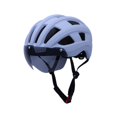 Streamlined Cycling Helmet for Enhanced Aerodynamics