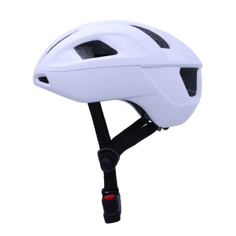 Safety Helmet for Bicycles - Aerodynamic Design