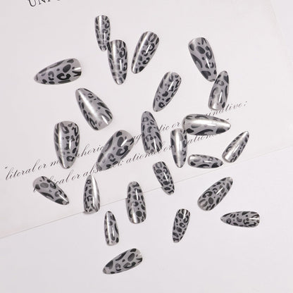 Press-On Nail Set with Animal Pattern Design