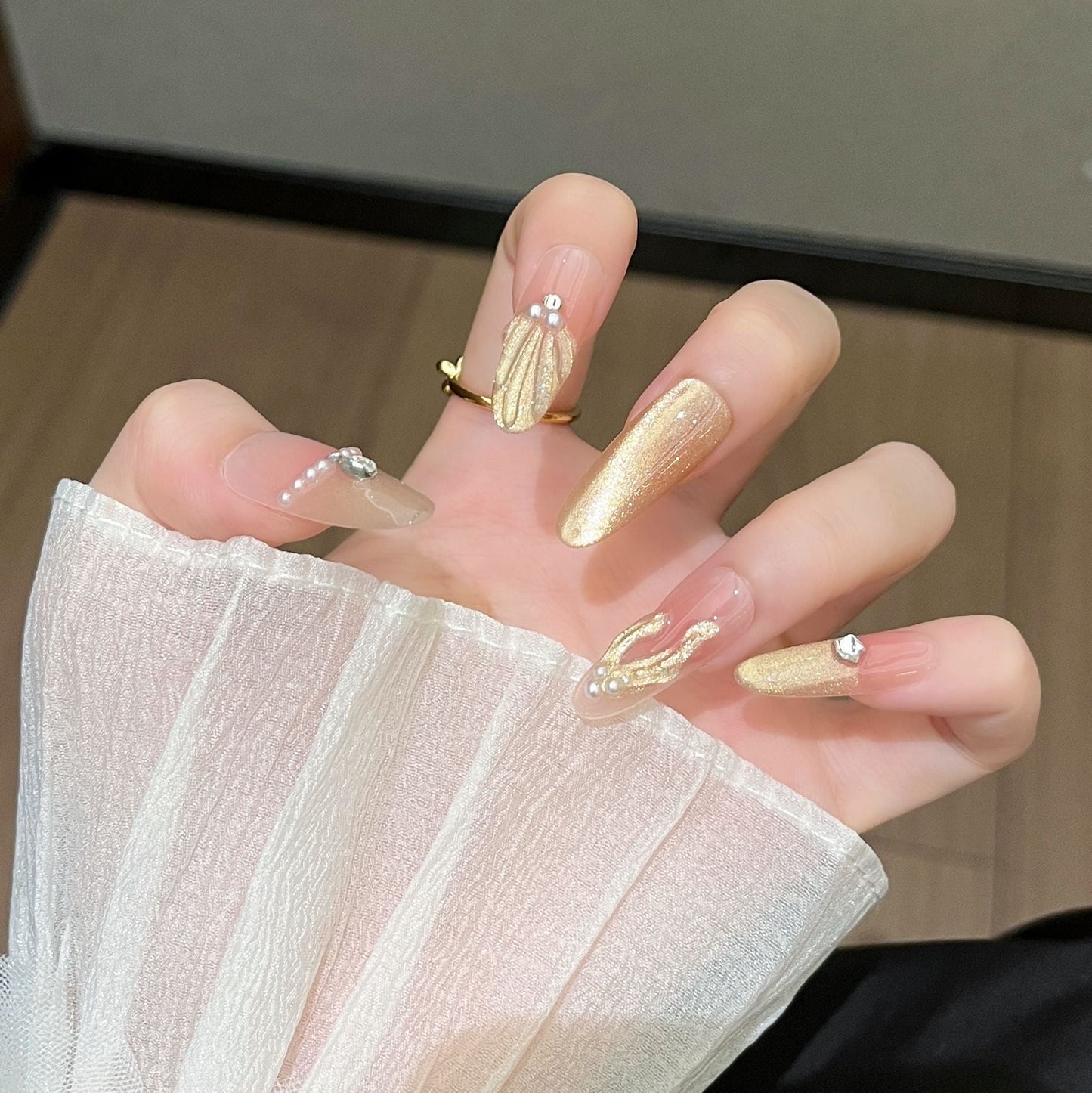 Set of 3D Decorative Press-On Nail Art