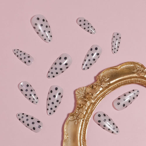 Polka Dot Press-On Nail Art Design