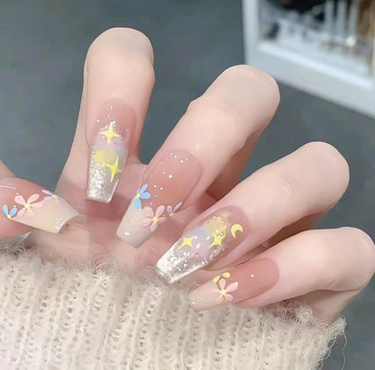 Press-On Nail Kit Featuring Distinctive Bow Patterns