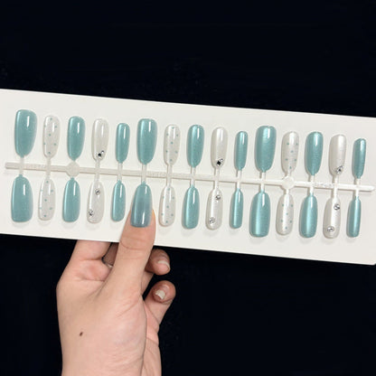 3D Accent Press-On Nail Art Design