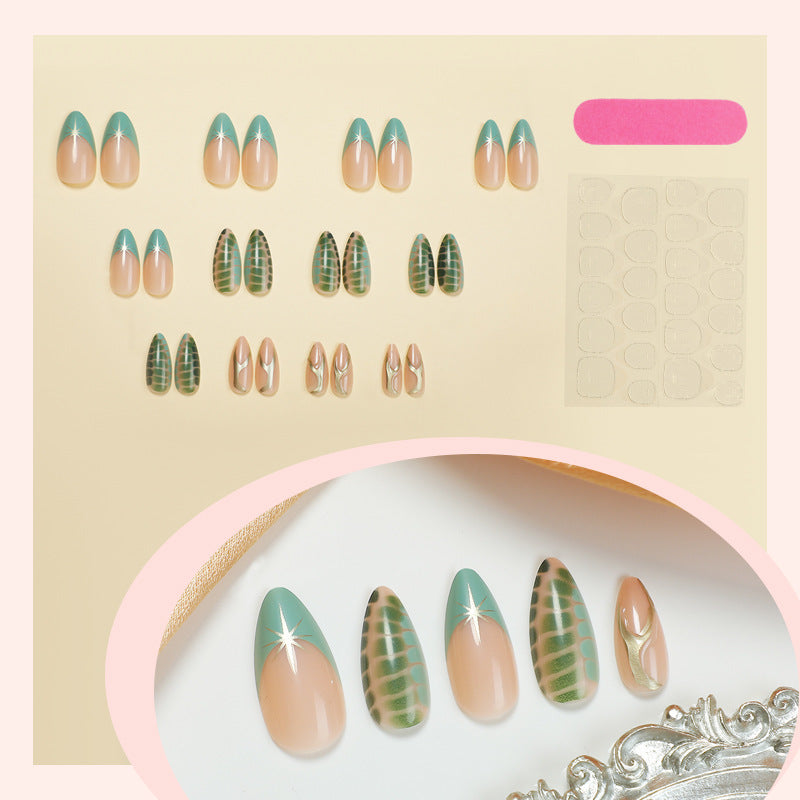 Abstract Pattern Press-On Nail Set – Artistic Design