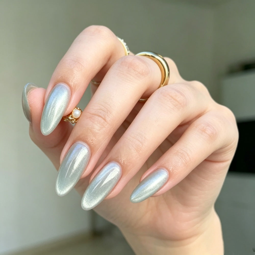 Metallic Press-On Nail Set in Almond Shape