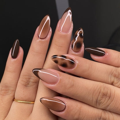 Almond Nail Art Design – Elegant Taalita Style