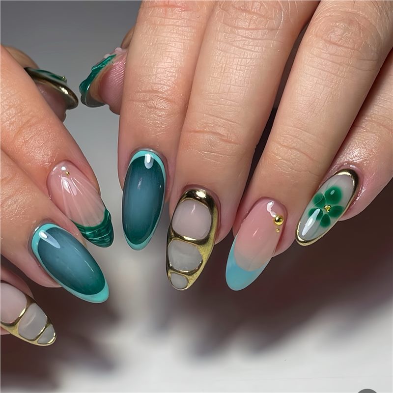 Creative Press-On Nail Extensions Featuring Distinctive Patterns