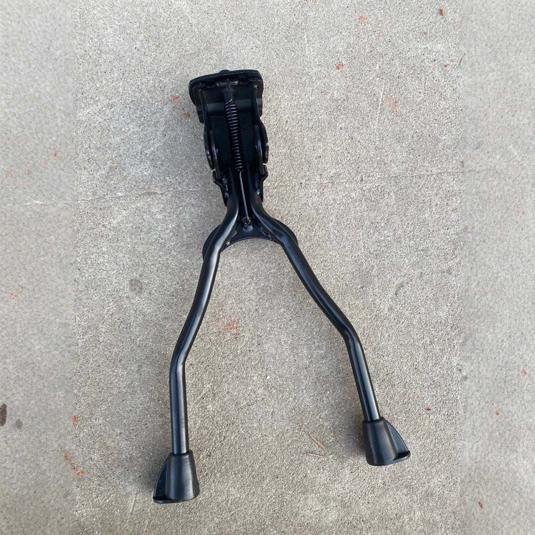 Adjustable Kickstand for Bicycles – Easy Installation
