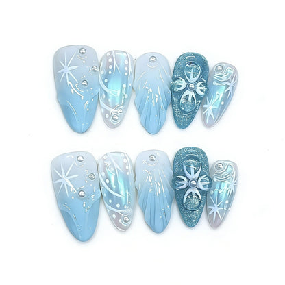 Artistic Design Press-On Nail Set with Winter Theme
