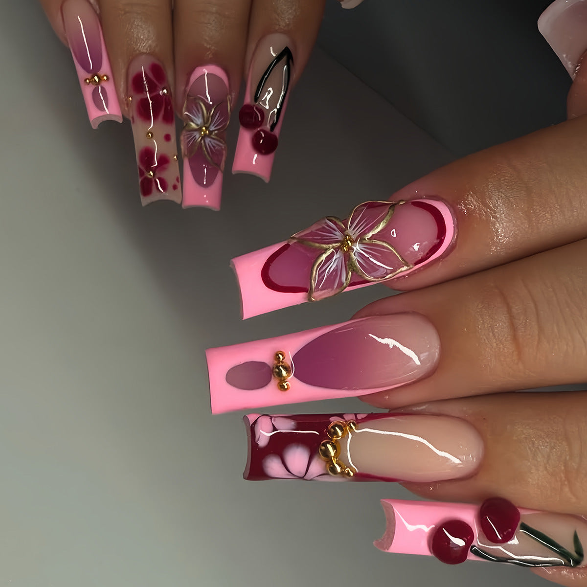 Taalita Style Press-On Nail Tips for Creative Nail Art