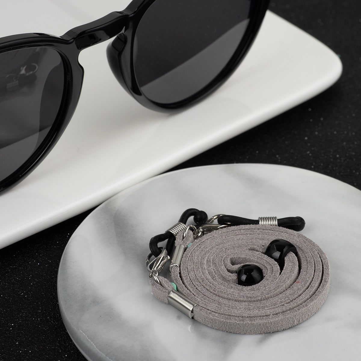 Versatile Eyewear Holder Strap with Adjustable Design