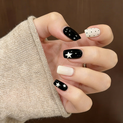 Nail Art Press-Ons Featuring Star and Polka Dot Patterns