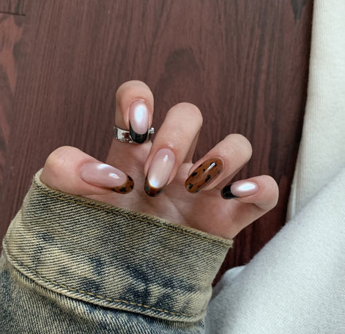 Creative Patterned Ombre Press-On Nails – Artistic Design