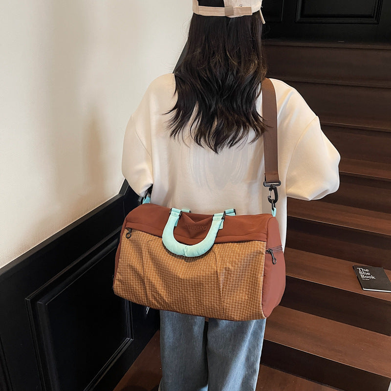 Versatile All-Season Sports Duffel Bag
