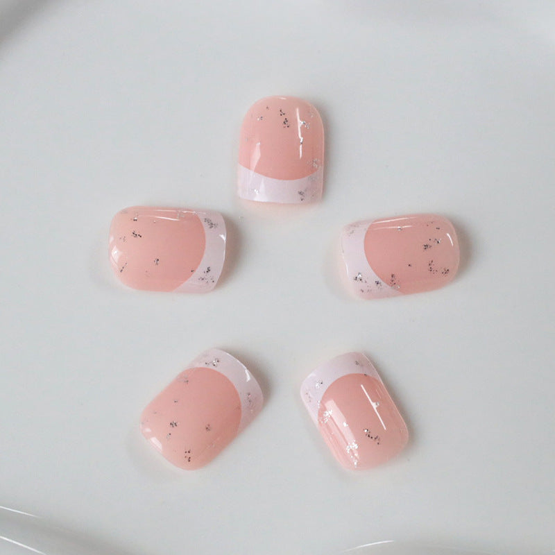 Autumn-Inspired Nail Art Patterns