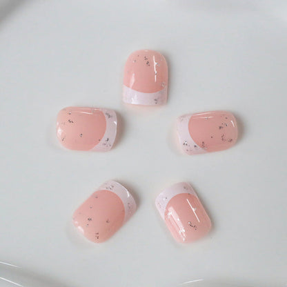 Autumn-Inspired Nail Art Patterns