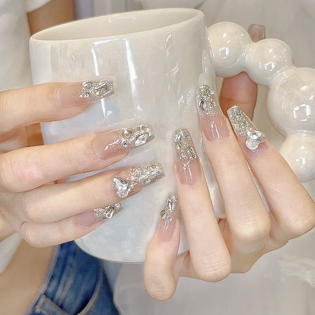 Press-On Nail Kit Featuring Distinctive Bow Patterns