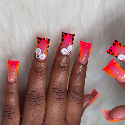 Creative Oval Nail Extensions
