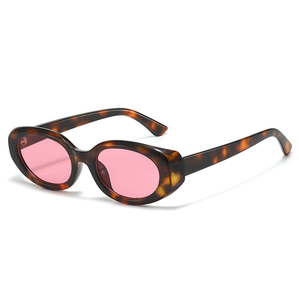Retro Oval Sunglasses for All-Day Comfort