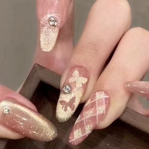 Nail Art Kit for Glamorous Designs