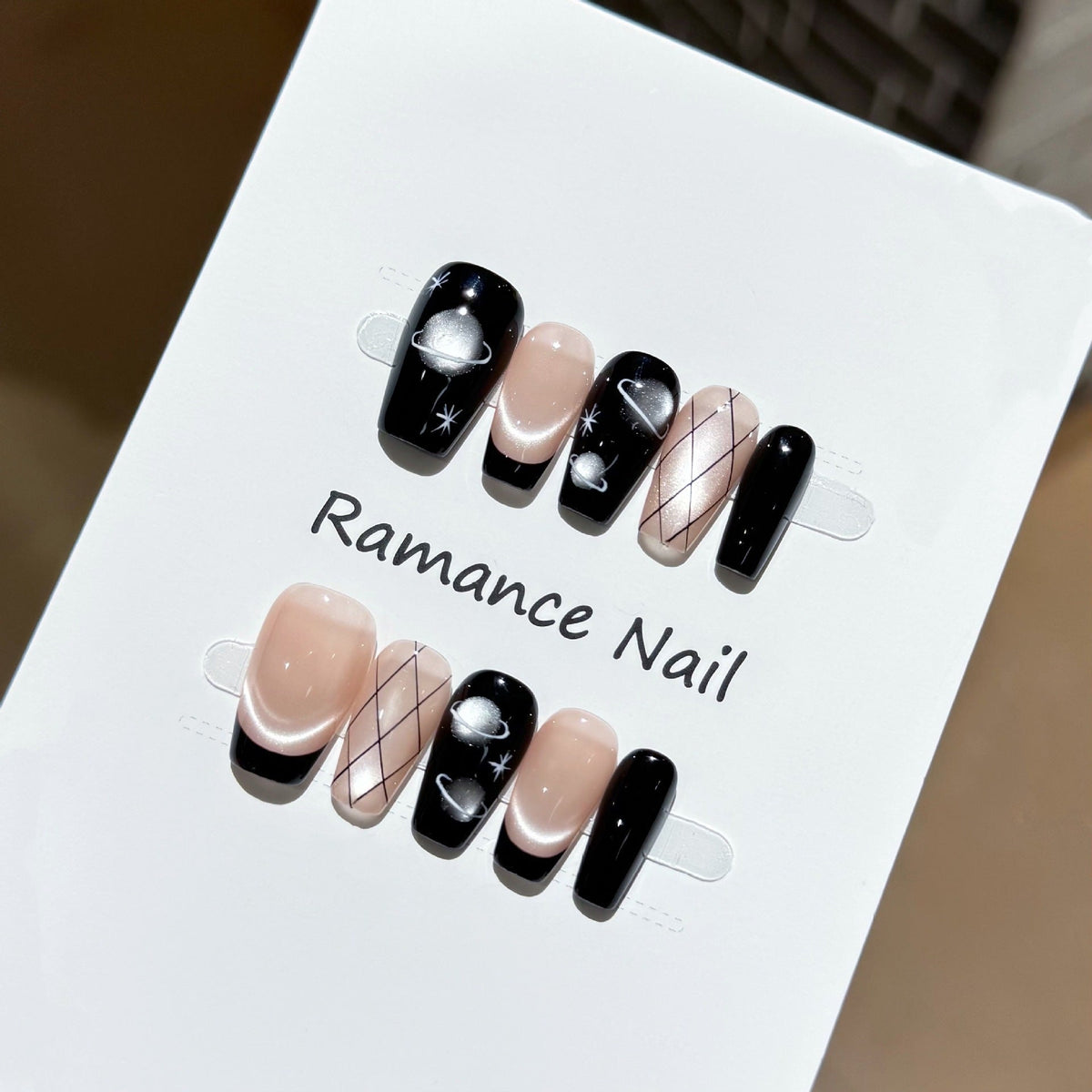 Decorative Press-On Nail Set