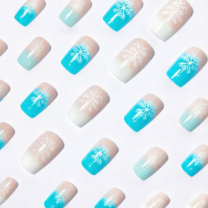 Winter Wonderland Nail Art – Creative Design for Festive Nails