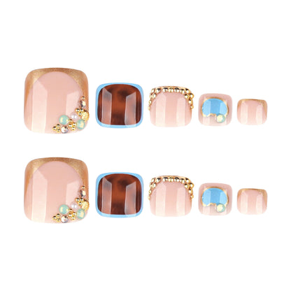 Elegant Gold Design Toenail Art for Artistic Nail Decoration