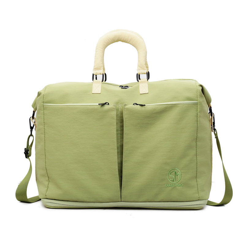 Weekend Travel Bag for All Seasons
