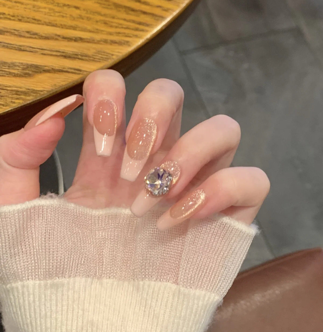 Playful Motif Nail Tips for Artistic Designs