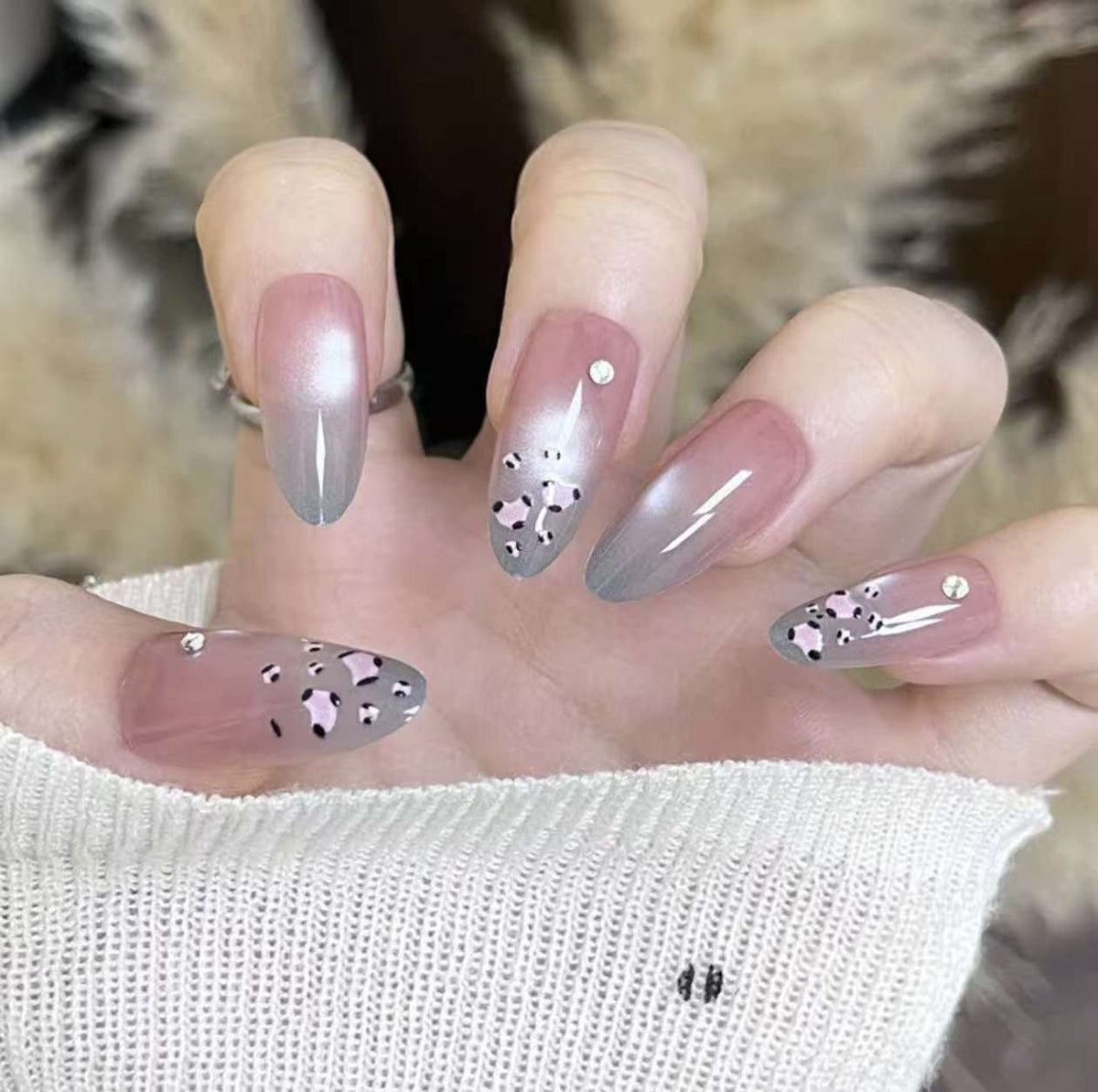 Themed Press-On Nails with Artistic Design